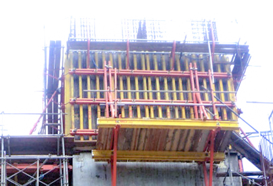 Shaft Core of a Commercial Building Using Climbing Formwork