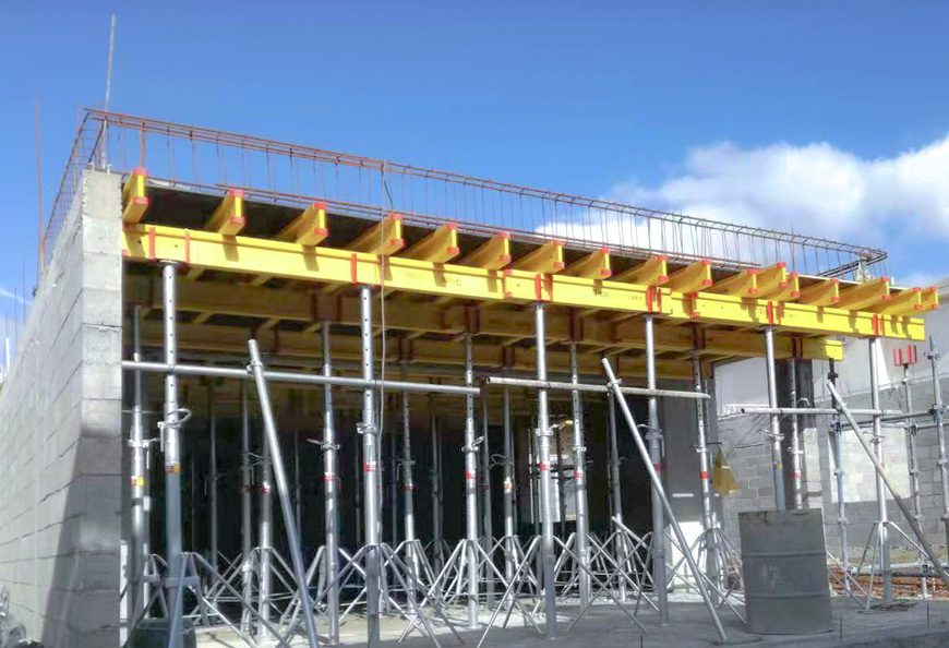 Slab Flex 20 Formwork for a Massive Housing Project with Small Operation Space