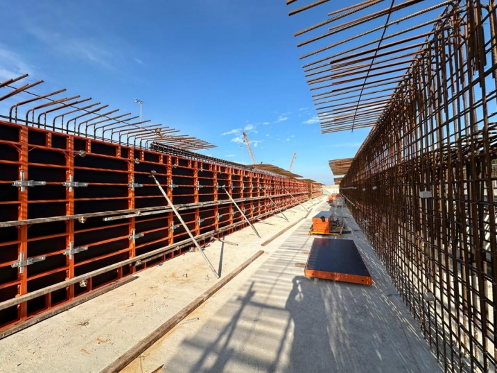 canal-project-in-singapore-using-tecon-alumi-frame-wall-formwork_03.jpg