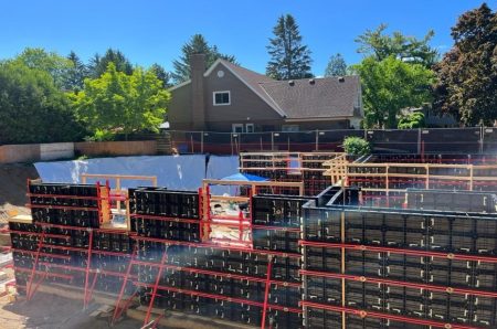 Analysis of the Reasons for the Popularity of Hollow Plastic Formwork for Construction
